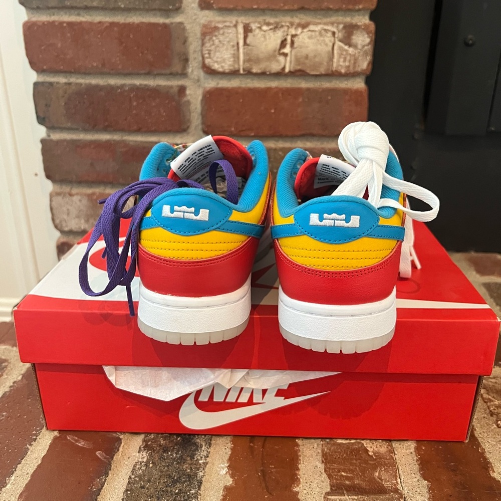 Nike Dunks Low - LeBron Fruity Pebbles - Picture 6 of 8